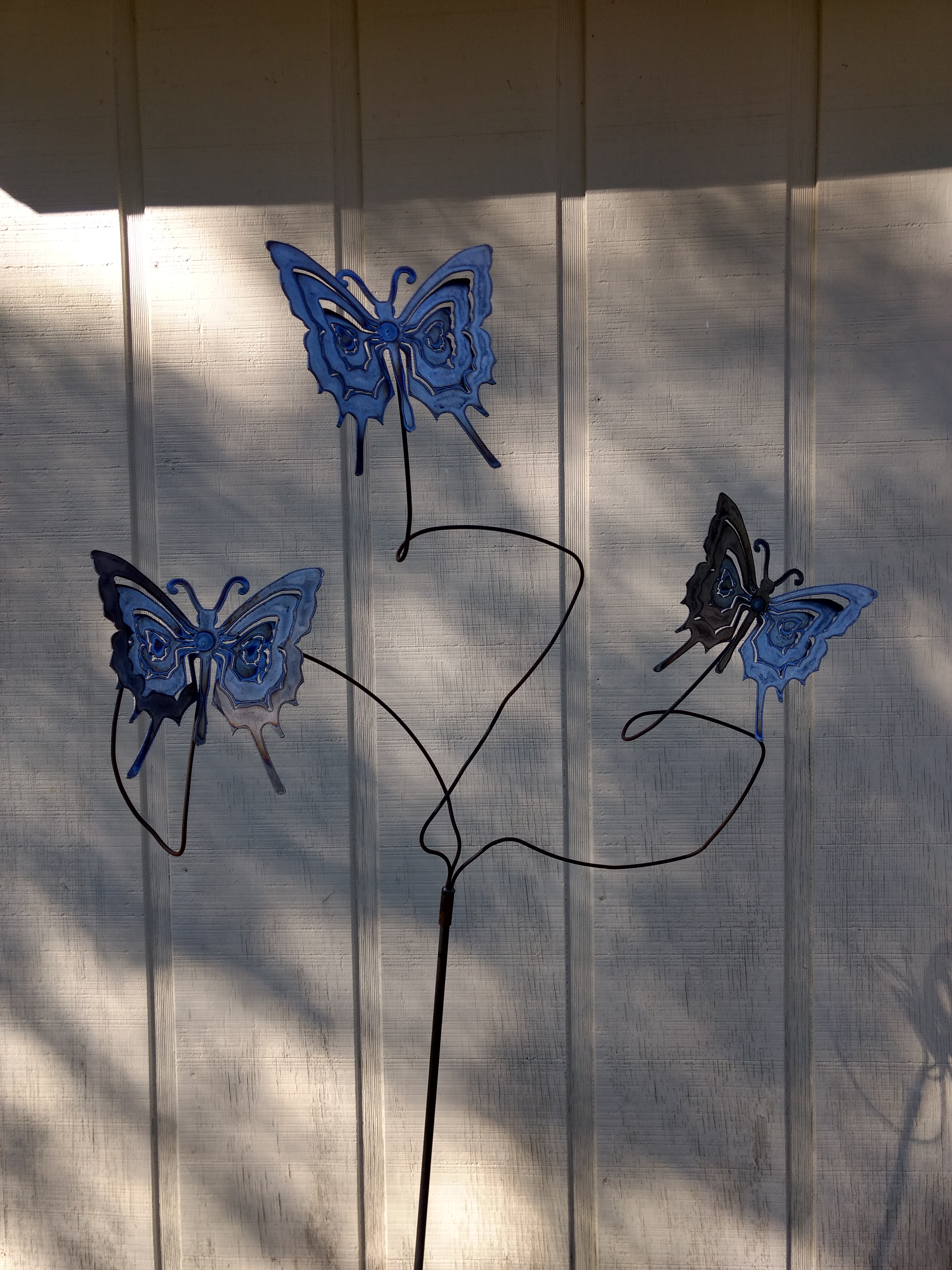 Cuffy's Metal Triple Butterfly Sculpture - Large Rusty Garden Stake, 180cm Tall, Handmade Outdoor Decoration - Unique Gift