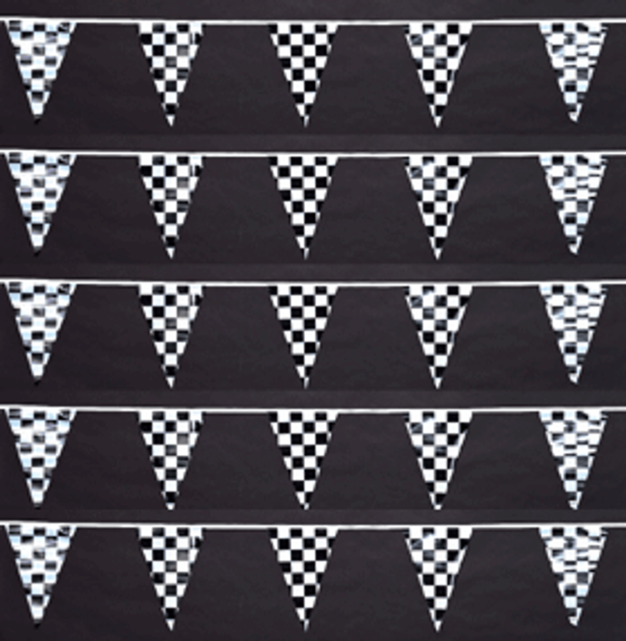 Checkered Polyethylene Triangle Pennants {EZ306}