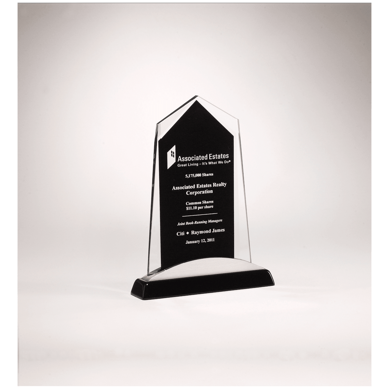 Apex Series Glass Award, Black Piano Finish Base with Silver Aluminum Accent