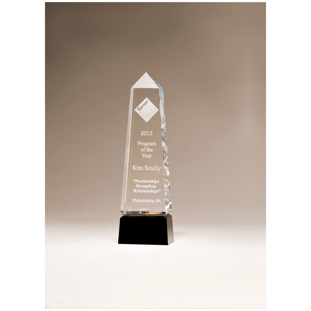 Crystal Obelisk with Prism-Effect Top and Black Base