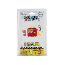 World's Smallest Peanuts Lunch Box Keychain