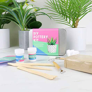 Make It Real: Mini Pottery Studio - 26 pcs DIY Pottery Kit, Mess