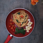 Wonderchef Royal Velvet Non-Stick Fry Pan Skillet top view with food