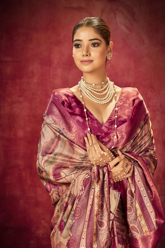 In-Sattva Women's Floral Handloom Bandhni Dola Silk Saree; Gentle Burgundy