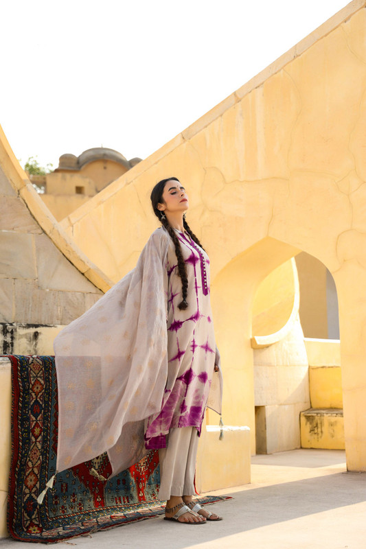 In-Sattva Mayori Pure Cotton Handcrafted Ethnic Grey Dupatta | Front View