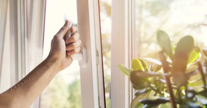Beginner’s Guide to Window Replacement in Mobile Homes