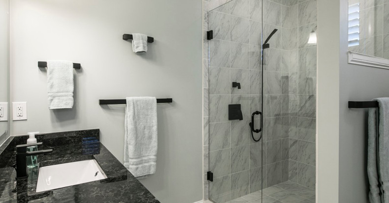 Mobile Home Bathroom Remodels That Won’t Break the Bank