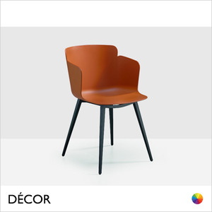 1A1 Midj - Calla Dining Chair with Armrests and Tapered Metal Legs - Polypropylene Body In Designer Colours - Décor for Designers 1A1 Midj - Calla Dining Chair with Armrests and Tapered Metal Legs - Polypropylene Body In Designer Colours - Décor for Designers