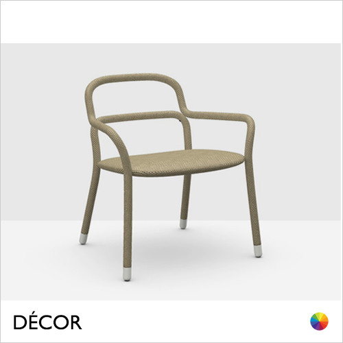 Midj - Pippi Lounge Chair with Fully Upholstered Legs, Seat and Backrest in Designer Fabrics with Lacquered Metal Feet - Décor for Designers
