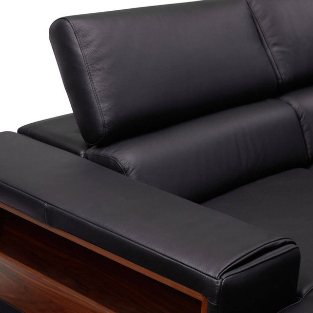 New York Leather Chaise Lounge angle close up view