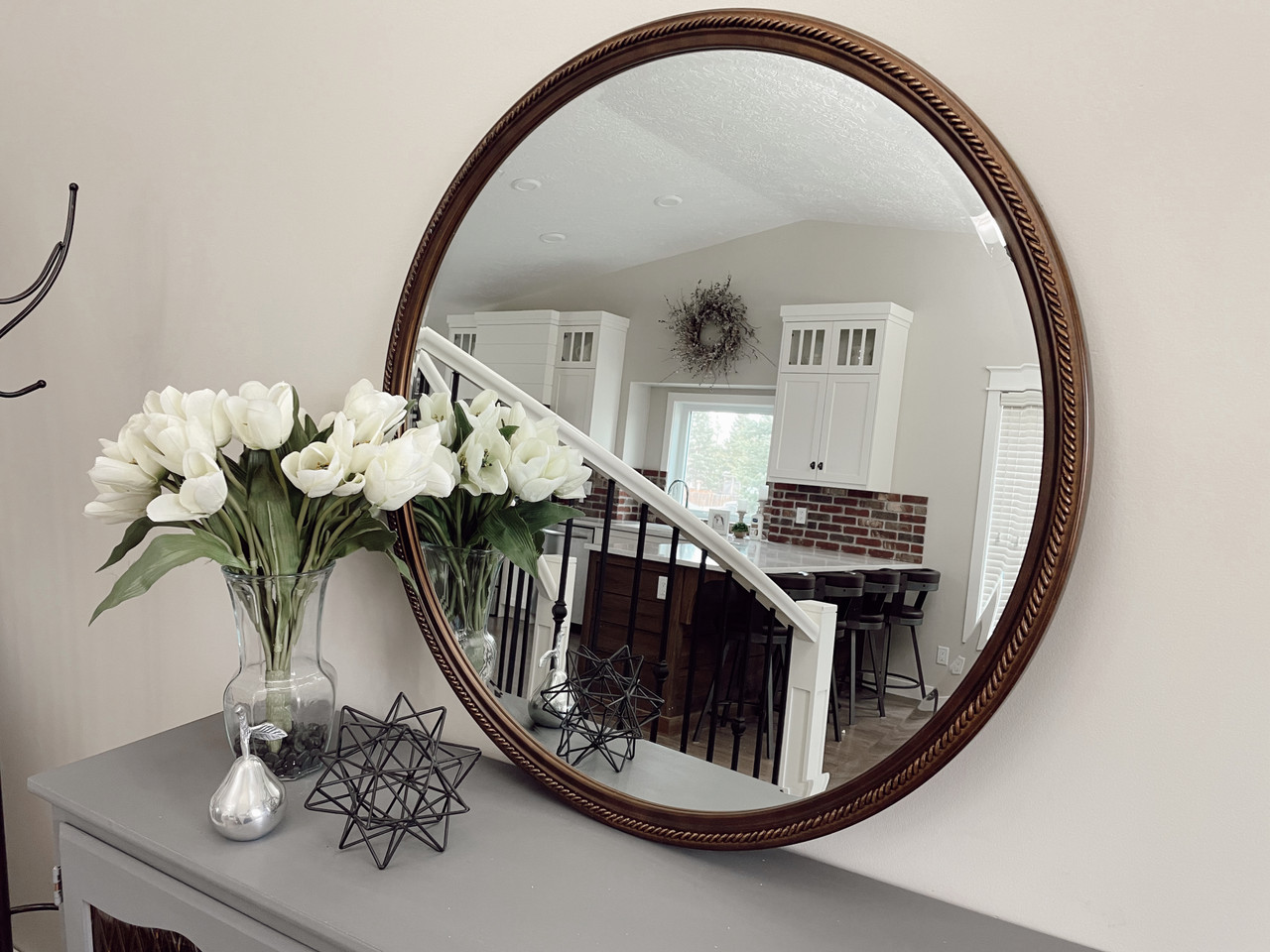 Jefferson Framed Round Mirror - Antique Gold Leaf - Wood - 14 / 16 - Simple & Modern Designs - Oval and Round Mirrors