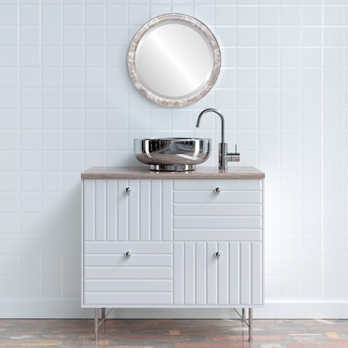 Lifestyle 2 - Toronto Round Frame - Champagne Silver