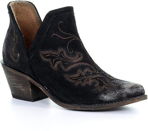 LD BLACK EMBROIDERY SHOE Q0098