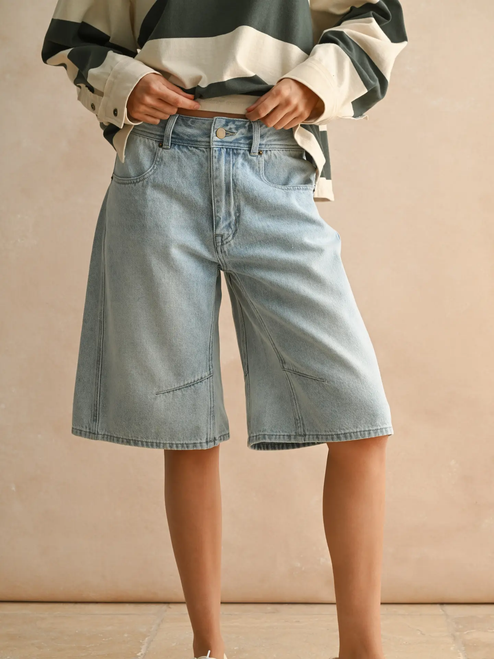 Relaxed Denim Shorts with Pleated