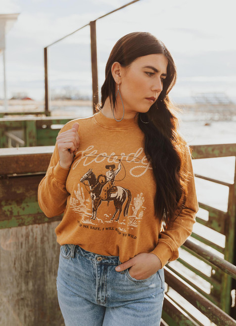 WILD WEST HOWDY COWBOY LONG SLEEVE SWEATSHIRT - MINERAL MUSTARD