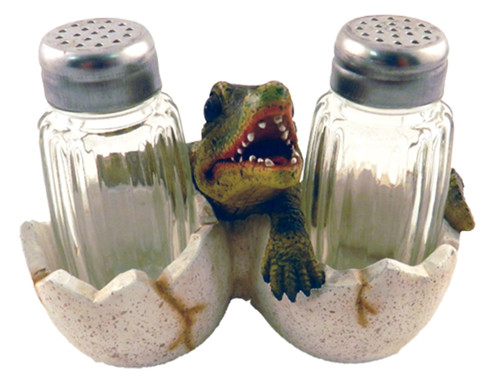 Alligator Salt and Pepper Shaker Table top items Wild Life Art