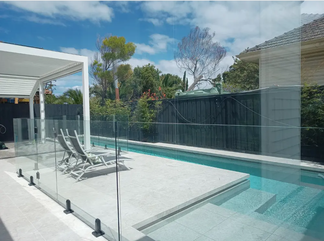 How To Value Glass Fencing Sunshine Coast
