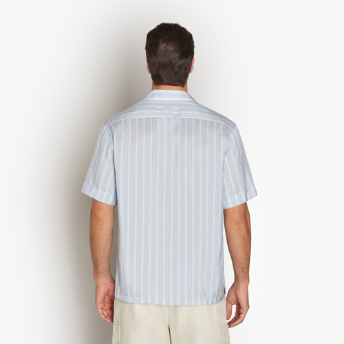 Chemise décontractée à rayures bleues et blanches