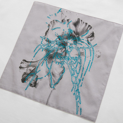 White T-shirt, round neck, “Fantasy” patch on back White T-shirt, round neck, “Fantasy” patch on back