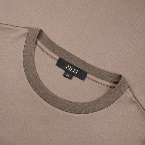 Amber "Lion Embroidery" T-shirt