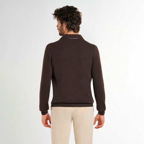 Polo boutonné marron, tissage jacquard « Micro Knitting », détail en crocodile