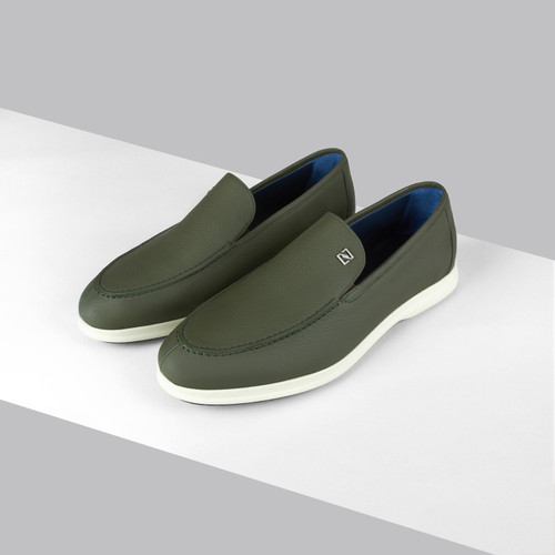 Kaki loafers in deerskin