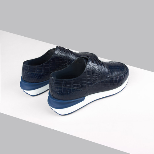 Navy run sneakers in patent crocodile