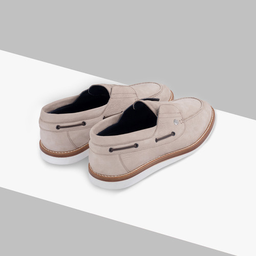 Natural beige boat moccasins in suede calfskin