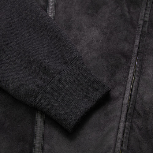 Cardigan zippé gris anthracite, détails en veau et peau d'agneau Cardigan zippé gris anthracite, détails en veau et peau d'agneau