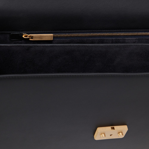 Black double compartment classic briefcase