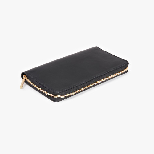 Black zipped organizer