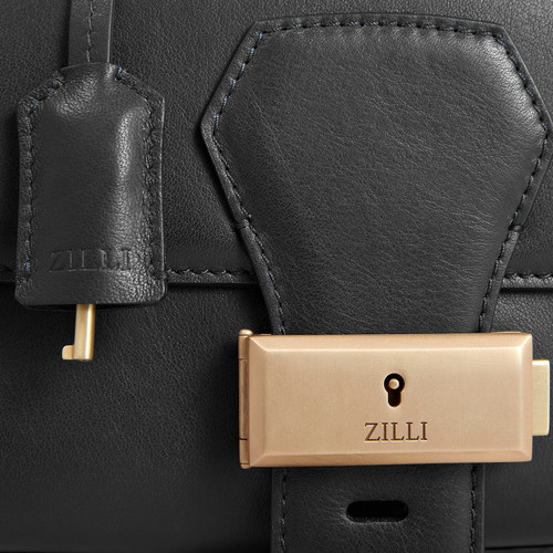 Black belt bag