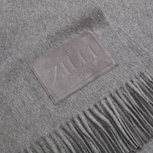 Light charcoal Qaeter fringed scarf