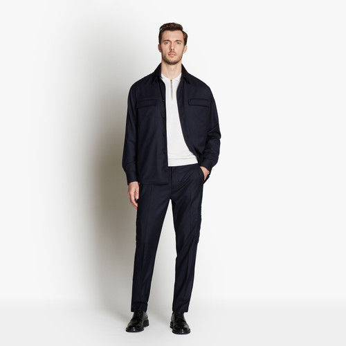 Dark navy single pleated cargo pants, with pockets