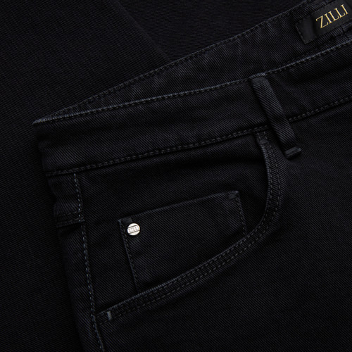 Jean gris anthracite "denim stretch", 5 poches, coupe slim