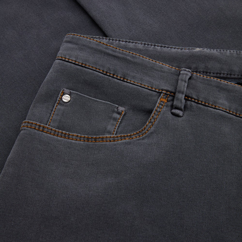Light grey jeans, slim fit, "Big Lion" embroidery Light grey jeans, slim fit, "Big Lion" embroidery