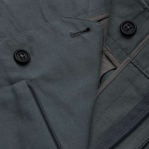 Pale khaki cargo Bermuda shorts 