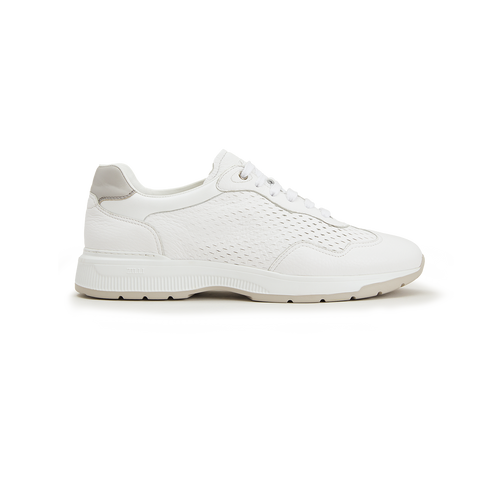 Baskets perforées blanches, semelle taupe clair et blanche