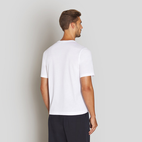 White t-shirt, round neck, front pocket, "Maison ZILLI EST 1965" embroidery White t-shirt, round neck, front pocket, "Maison ZILLI EST 1965" embroidery