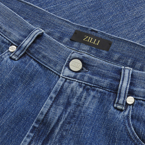 Jean bleu onyx, coupe régulière, broderie "Maison ZILLI EST 1965".