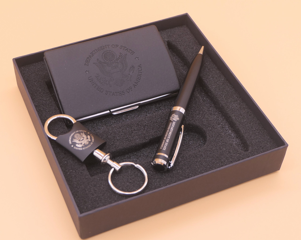 Premium Gift Set of 3 - Pen, Card Case, and Valet Keyholder/engraved DOS  Logo