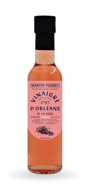 A 25 centiliter glass bottle from Martin-Pouret containing Orléans red wine vinegar.