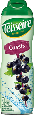 A 60 centiliter metal bottle of blackcurrant syrup from Teisseire.