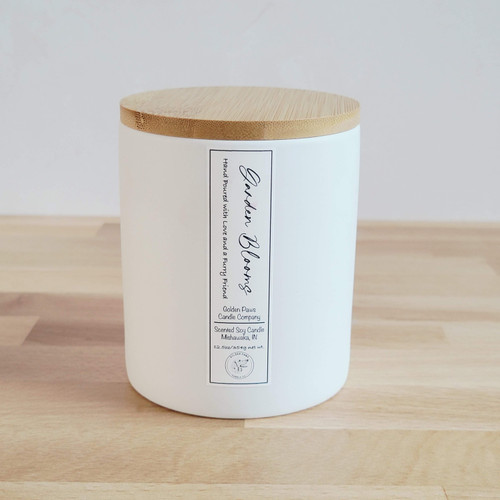 Garden Blooms White Soy Candle Garden Blooms White Soy Candle