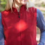 Women's Microgrid Fleece Gilet in Carissa Red