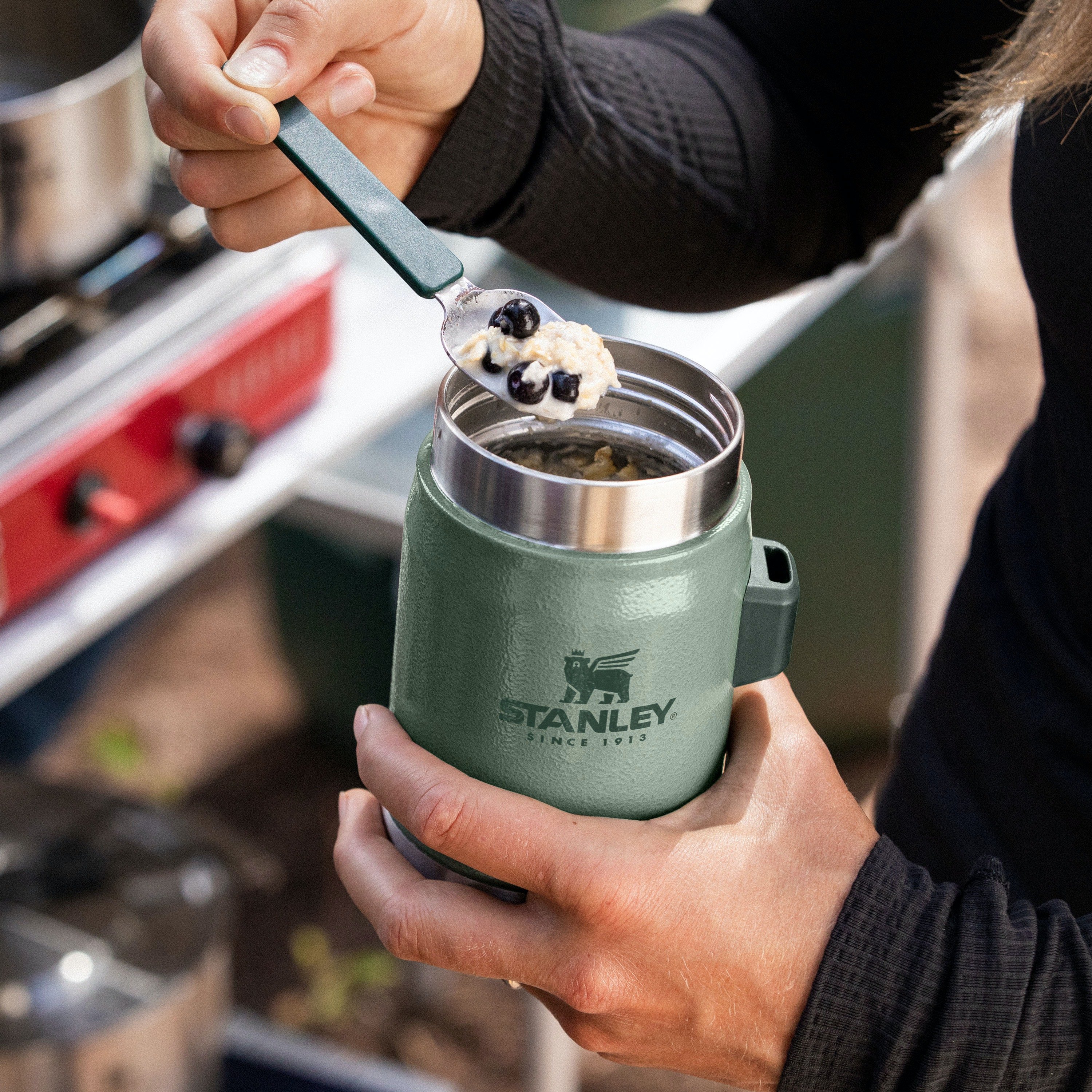 Stanley Classic Legendary Food Jar + Spork 0.4L hover