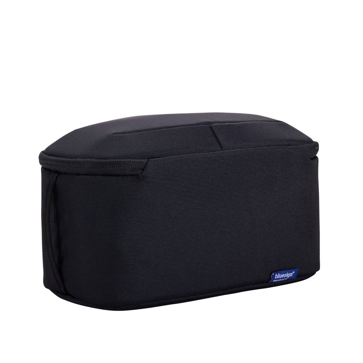 Thule Subterra II Toiletry Bag hover