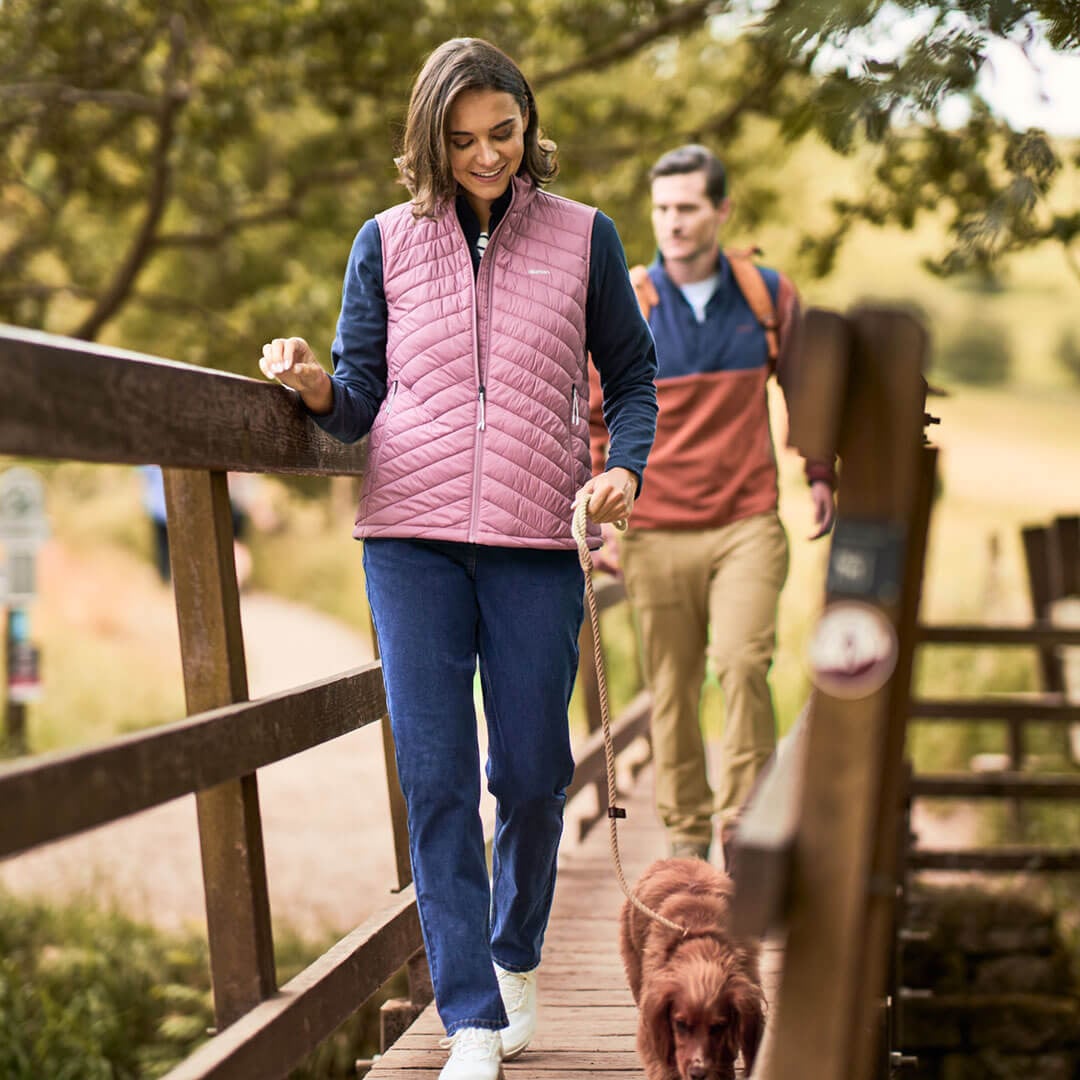 Women's Signal Gilet hover