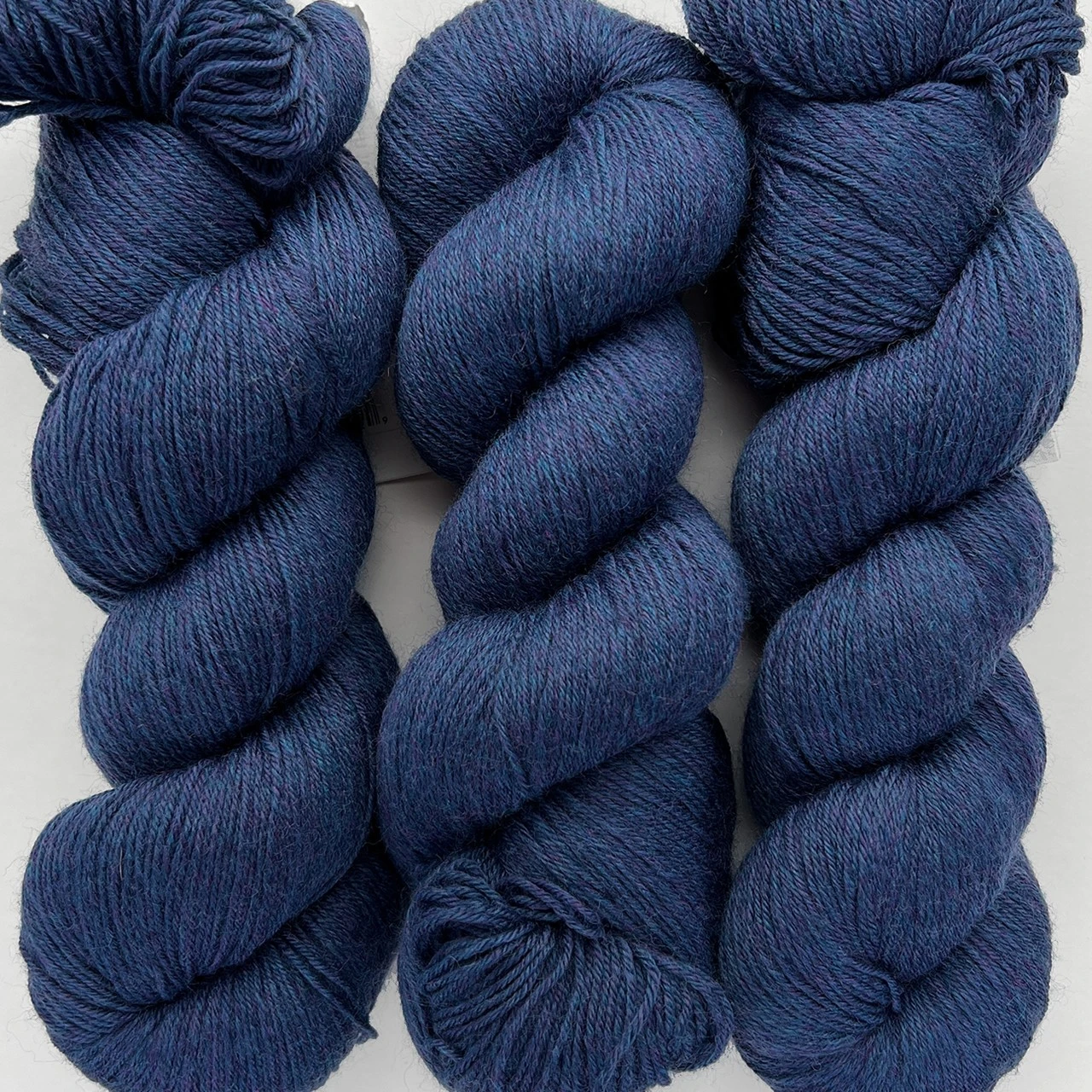 CY Heritage 5744 Lapis Heather - 886904056929