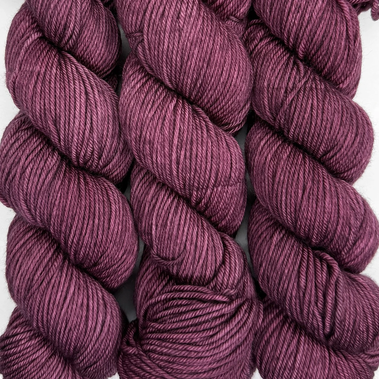 LITLG DK Twist Plum -